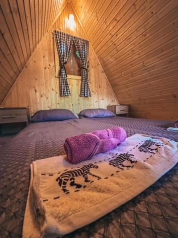 Glamping Krn Hotell Kobarid Eksteriør bilde