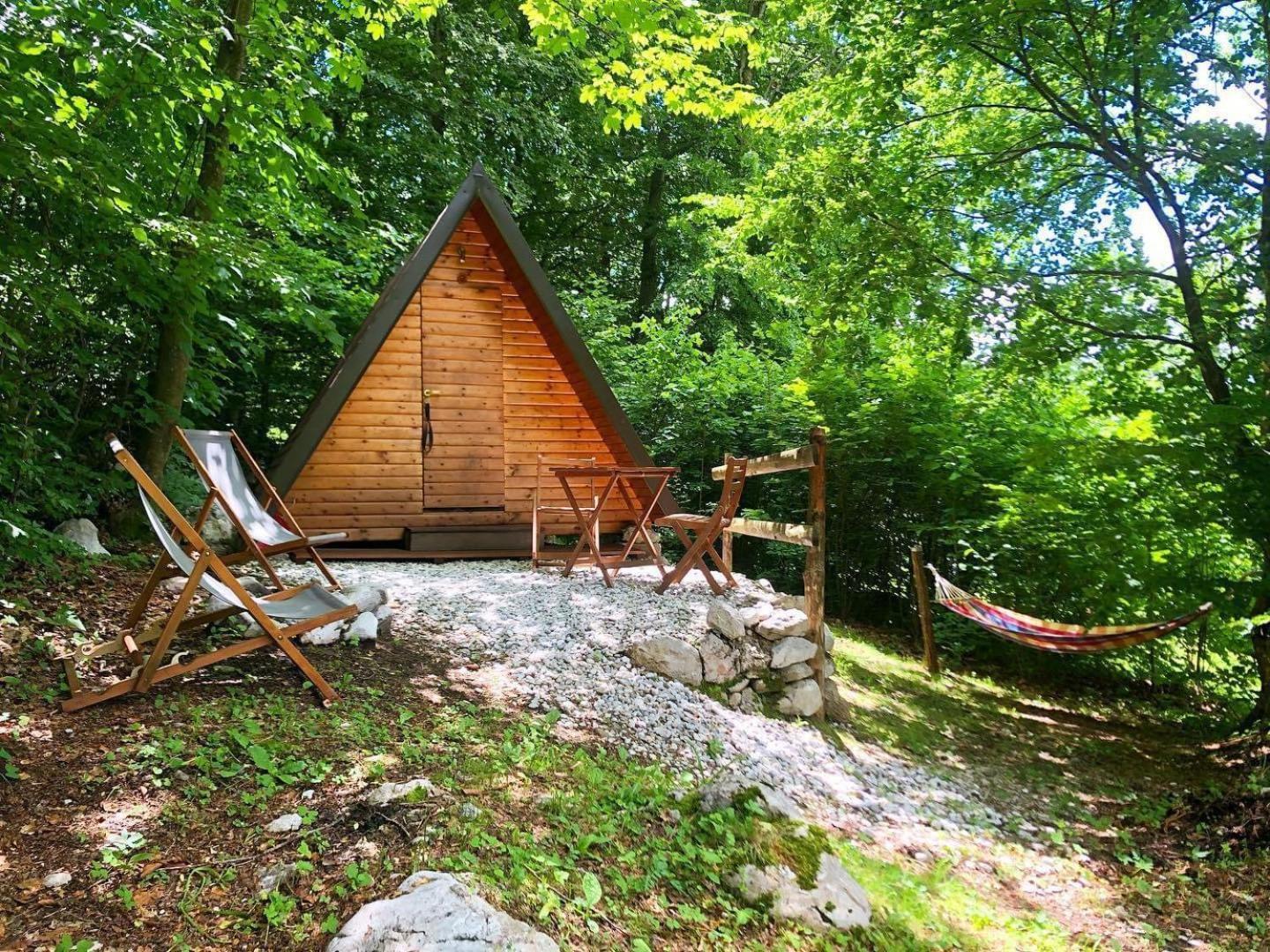 Glamping Krn Hotell Kobarid Eksteriør bilde