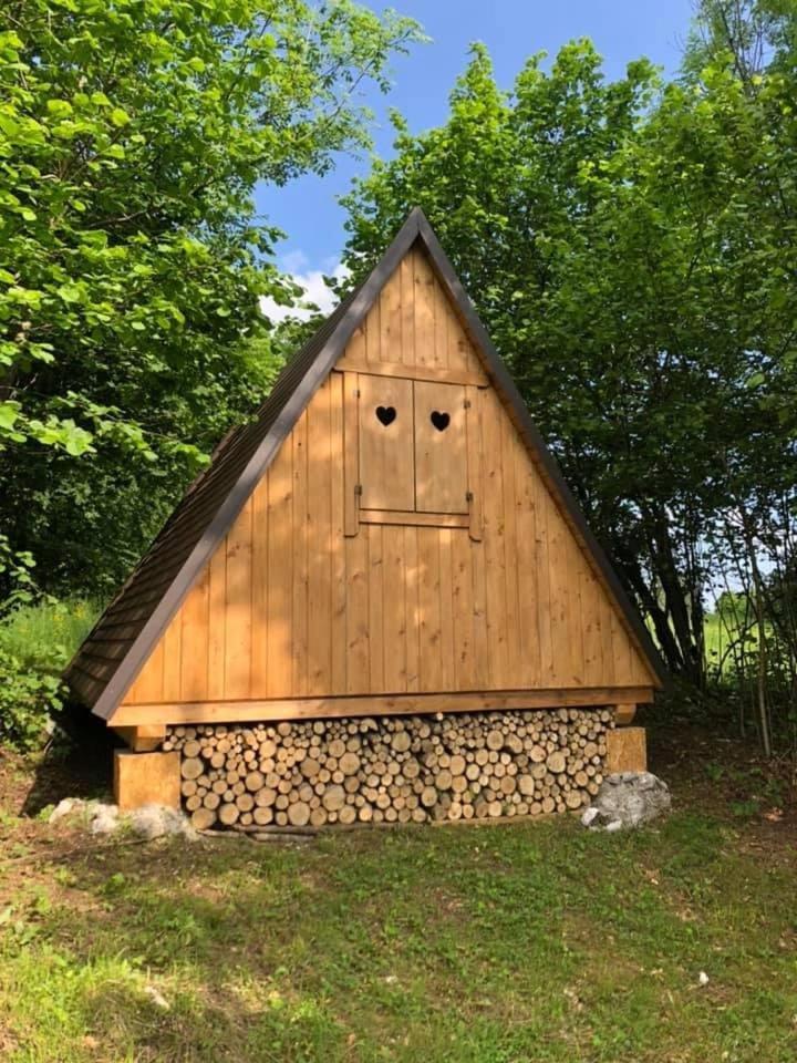 Glamping Krn Hotell Kobarid Eksteriør bilde